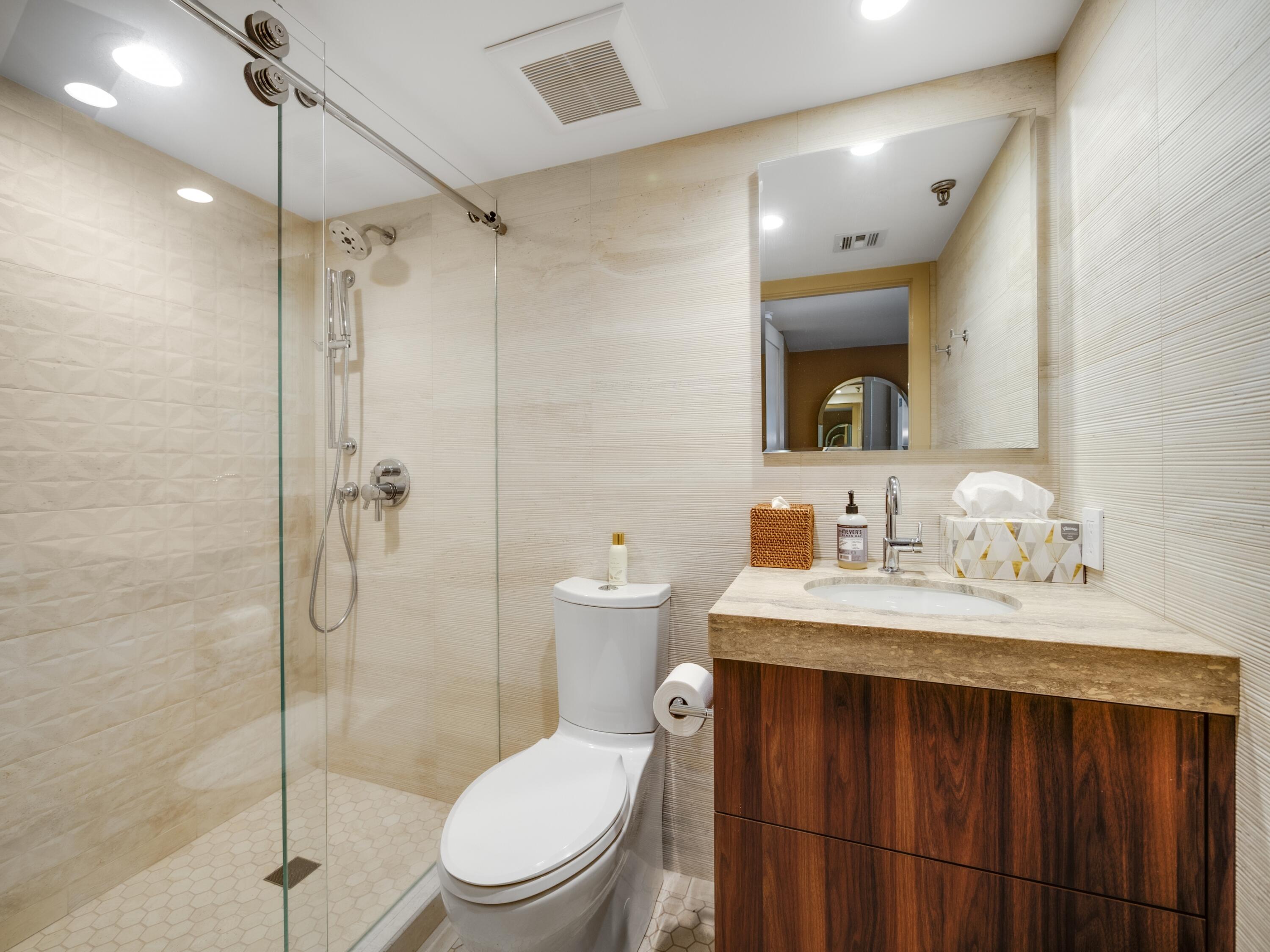 WATERVIEW TOWERS CONDO - Residential