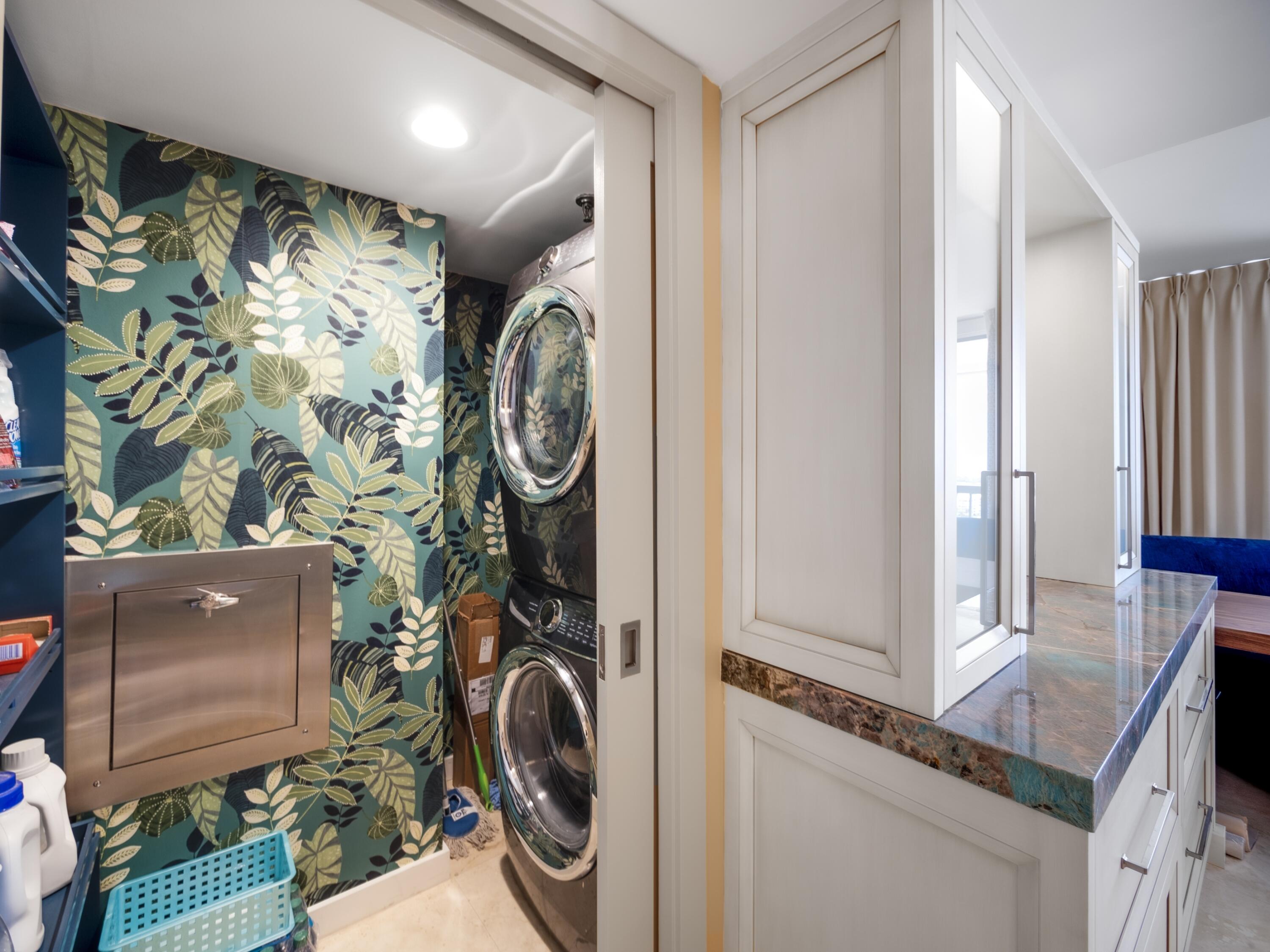 WATERVIEW TOWERS CONDO - Residential