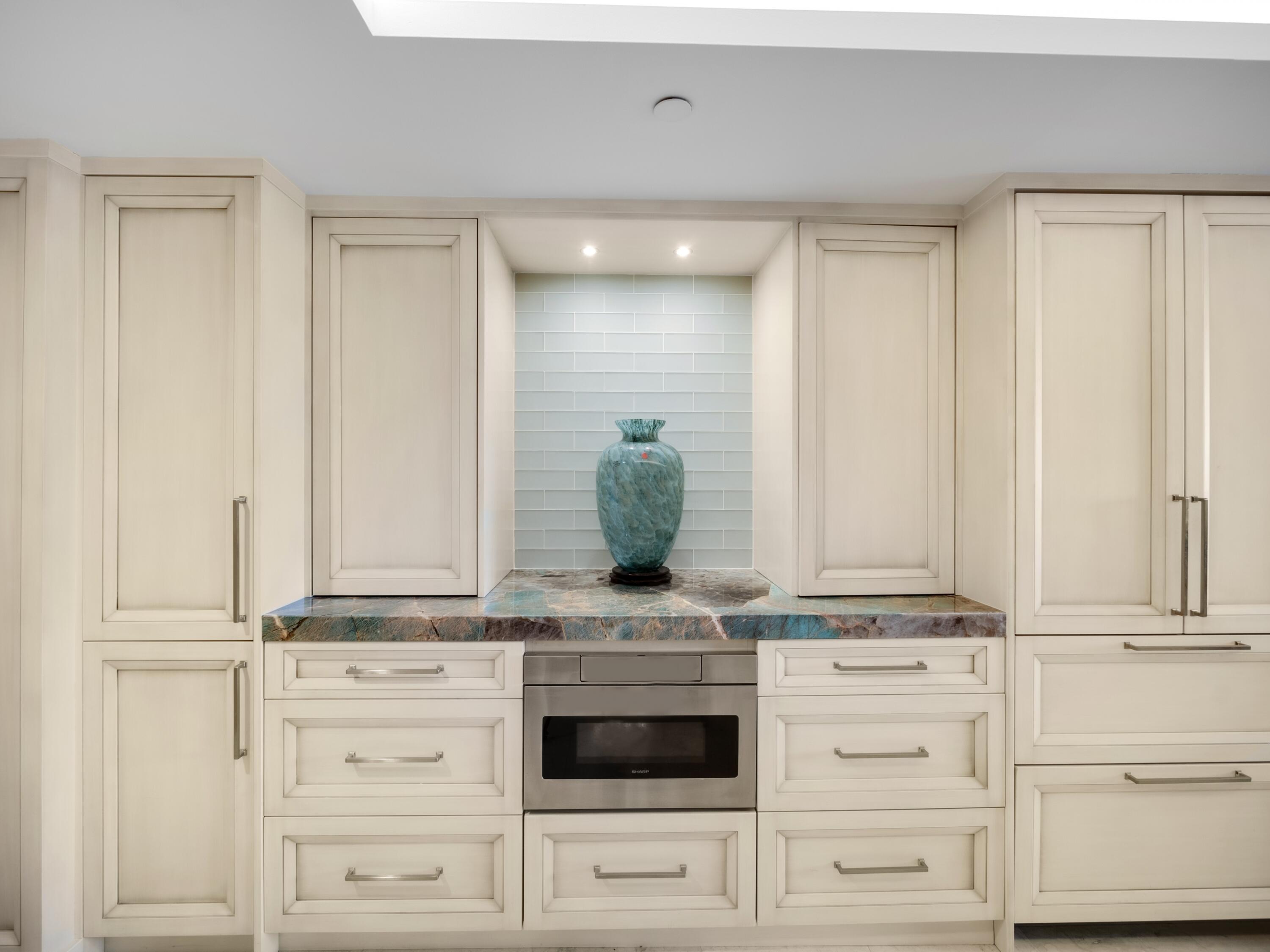 WATERVIEW TOWERS CONDO - Residential