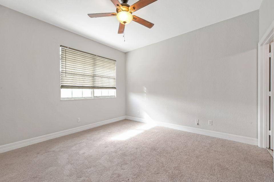 MAGNOLIA BAY CONDOMIMIUM - Residential