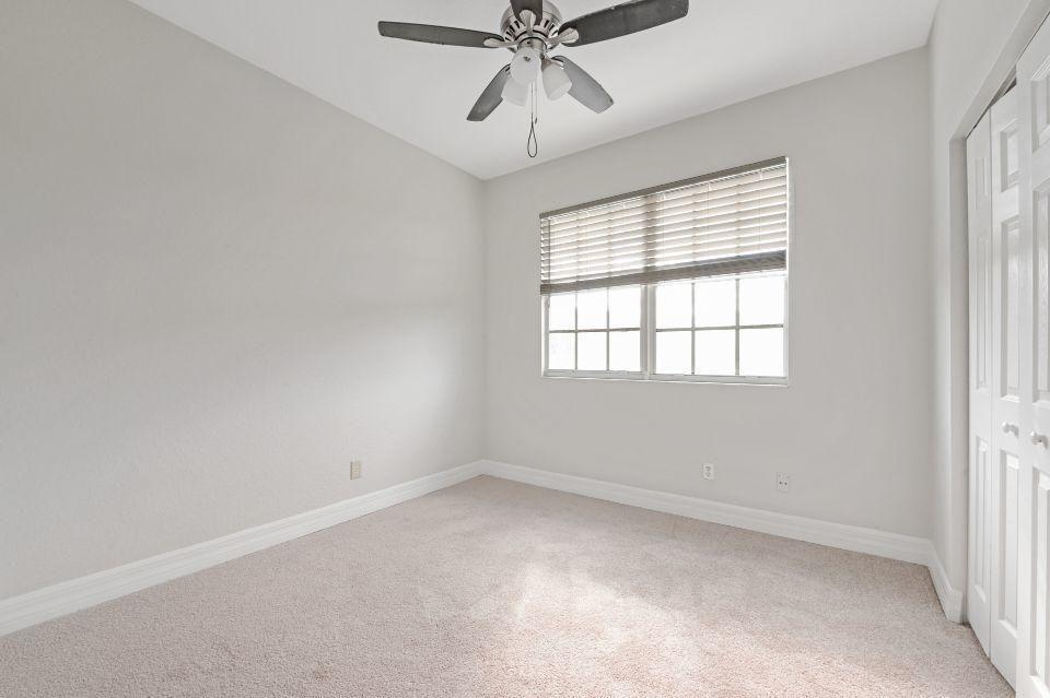 MAGNOLIA BAY CONDOMIMIUM - Residential