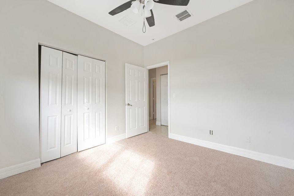 MAGNOLIA BAY CONDOMIMIUM - Residential