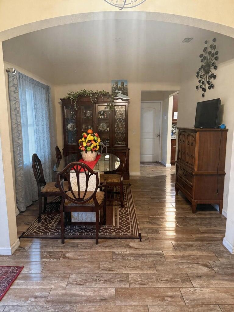 PORT ST LUCIE SECTION 48 1ST REPLAT - Residential