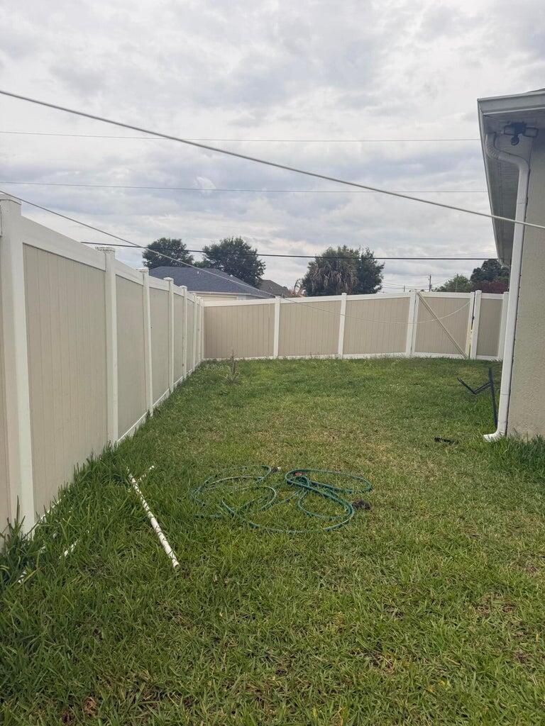 PORT ST LUCIE SECTION 48 1ST REPLAT - Residential
