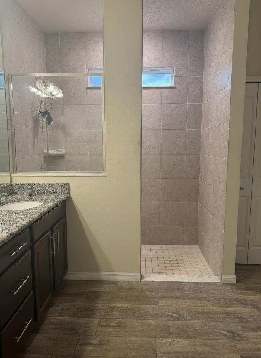 PORT ST LUCIE SECTION 48 1ST REPLAT - Residential