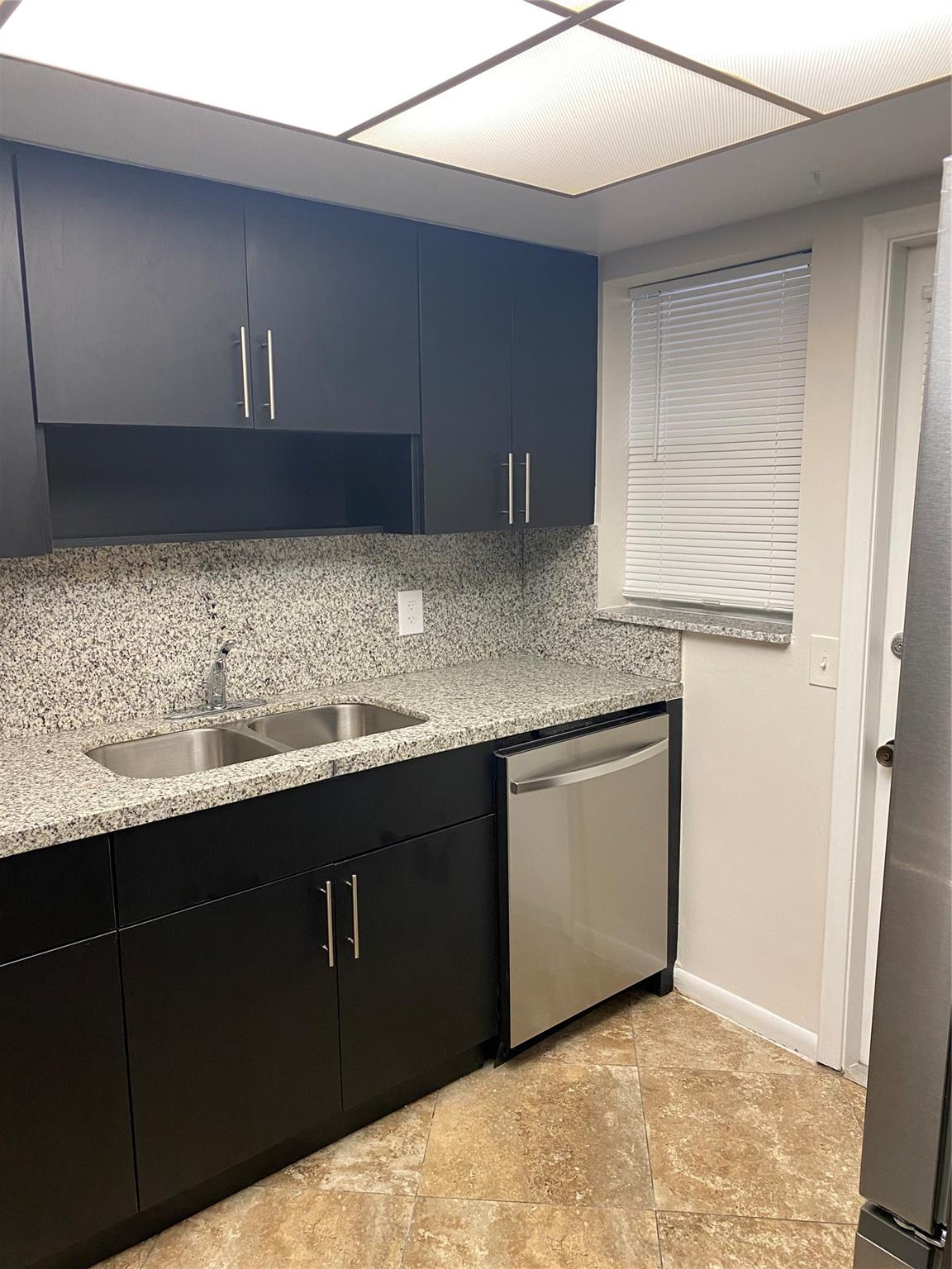 Arrowhead Condo III - Residential Lease