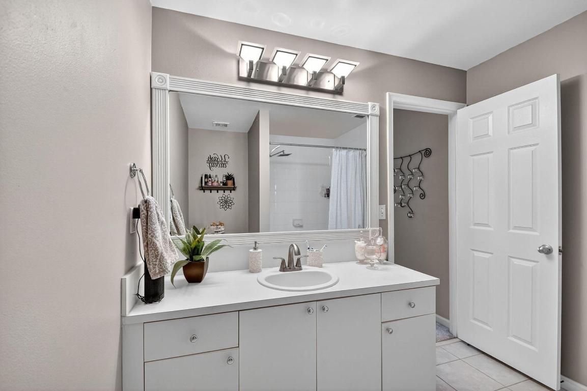 ST ANDREWS AT POLO CLUB CONDO - Residential