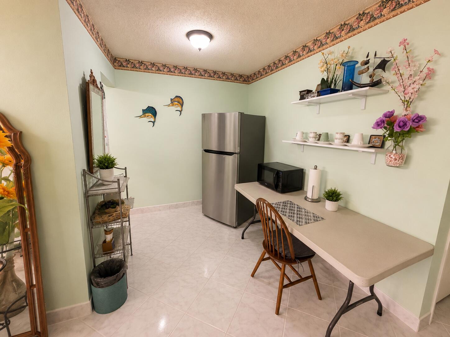 2400 NE 10TH Street 205