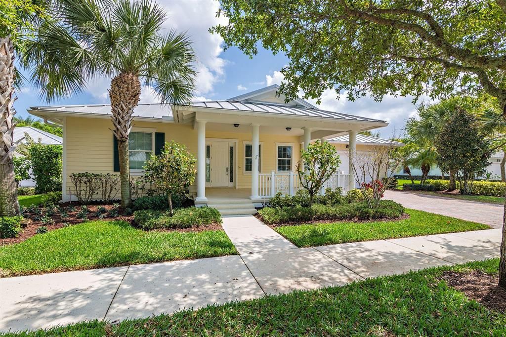 Photo of 3323 Duval Street, Jupiter, FL 33458 (MLS # R10786248)