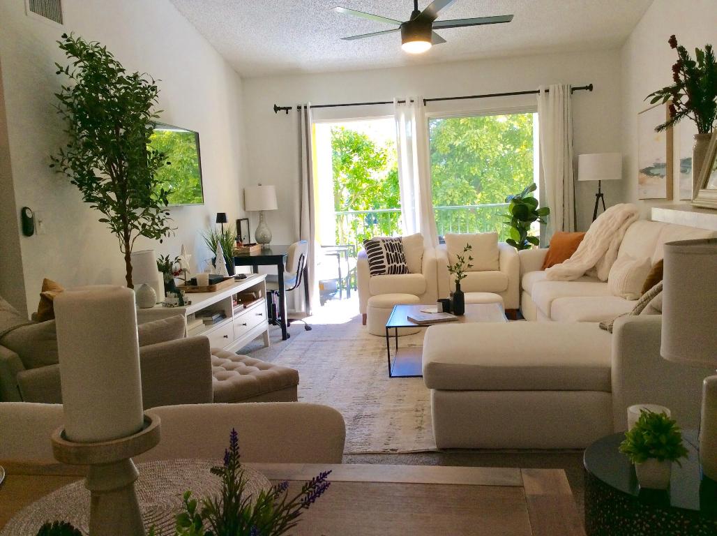 YACHT CLUB ON THE INTRACOASTAL - Residential Lease