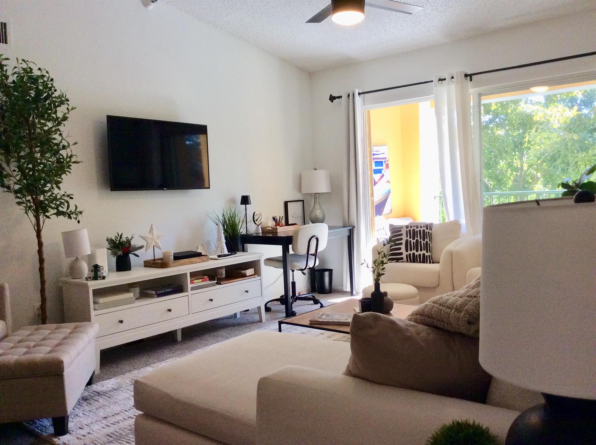 YACHT CLUB ON THE INTRACO - Residential Lease