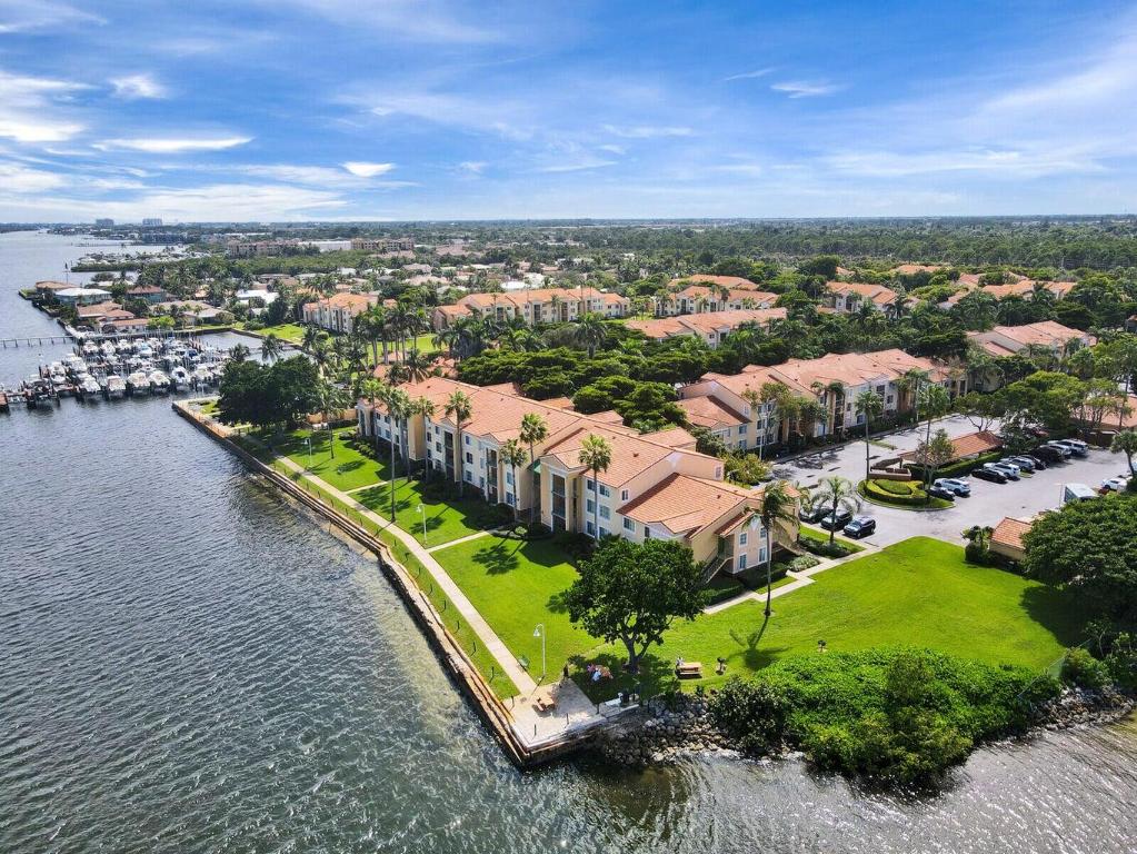 YACHT CLUB ON THE INTRACOASTAL - Residential Lease
