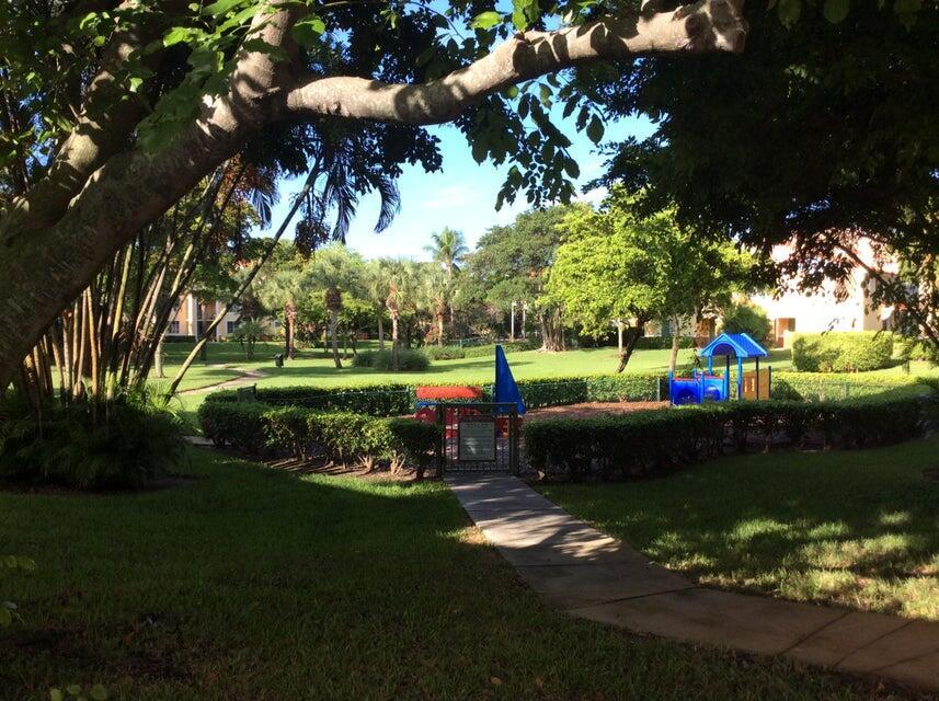 YACHT CLUB ON THE INTRACO - Residential Lease