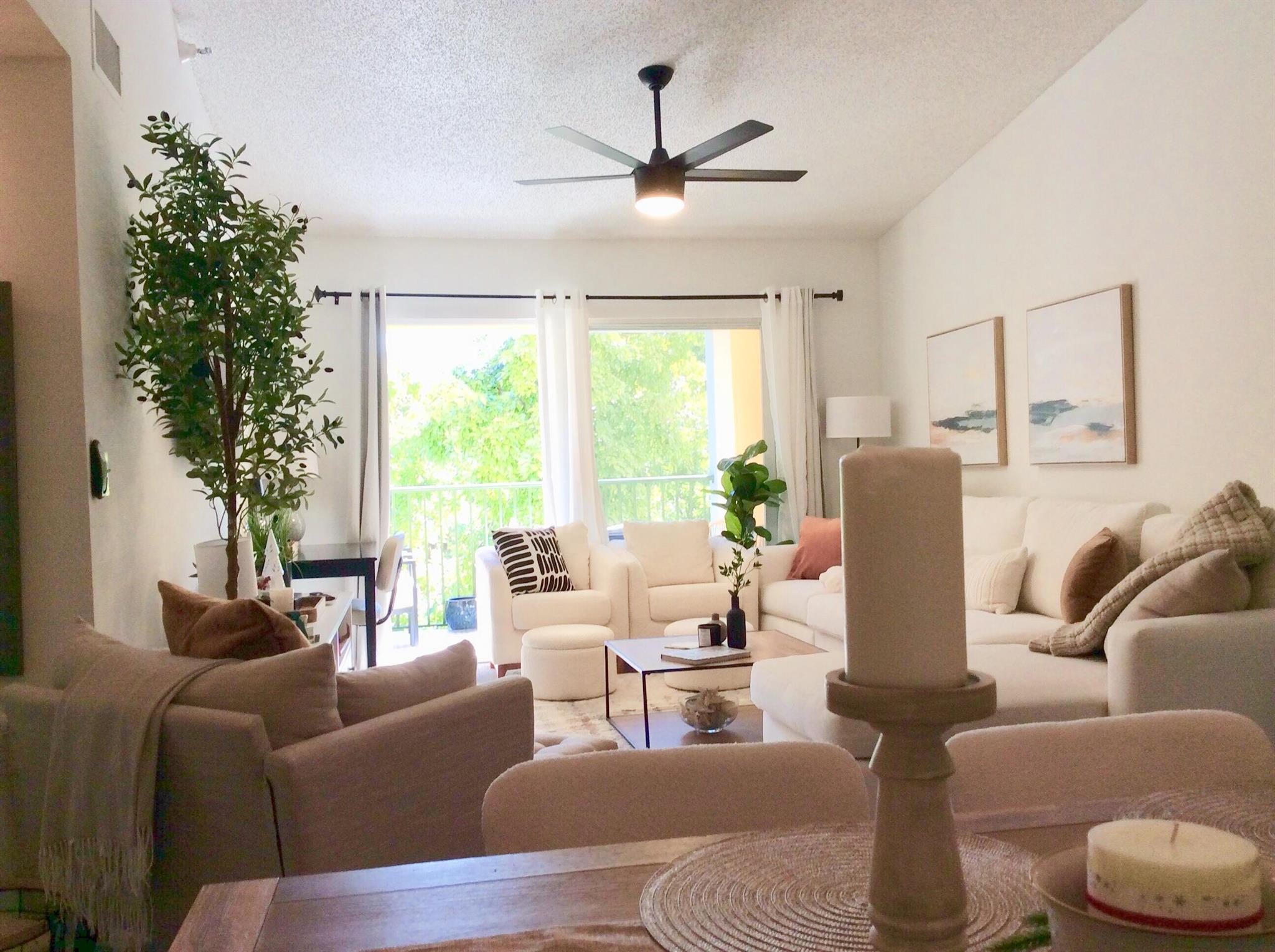 YACHT CLUB ON THE INTRACO - Residential Lease