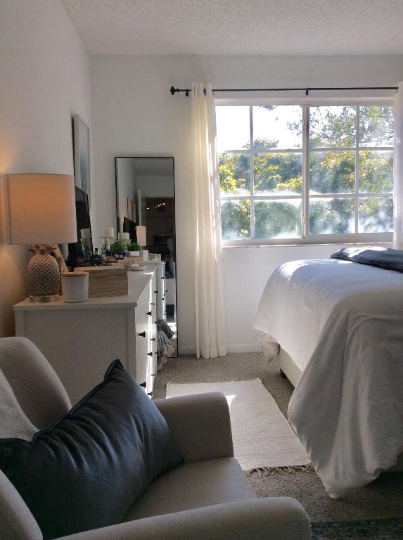 YACHT CLUB ON THE INTRACOASTAL - Residential Lease