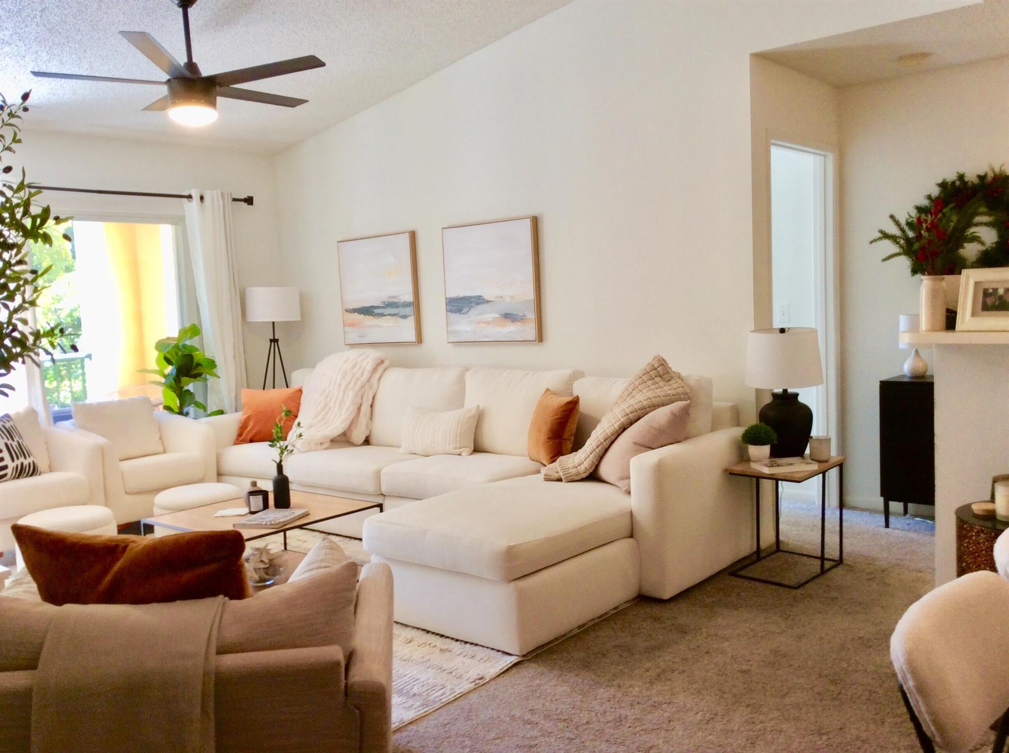 YACHT CLUB ON THE INTRACO - Residential Lease