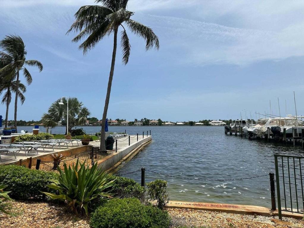 YACHT CLUB ON THE INTRACOASTAL - Residential Lease