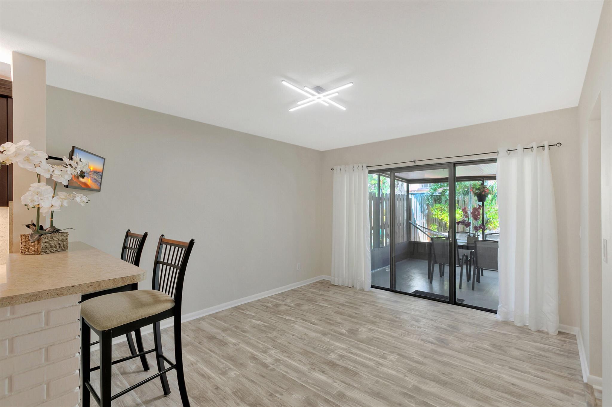 CEDAR GARDENS TOWNHOUSES - Residential