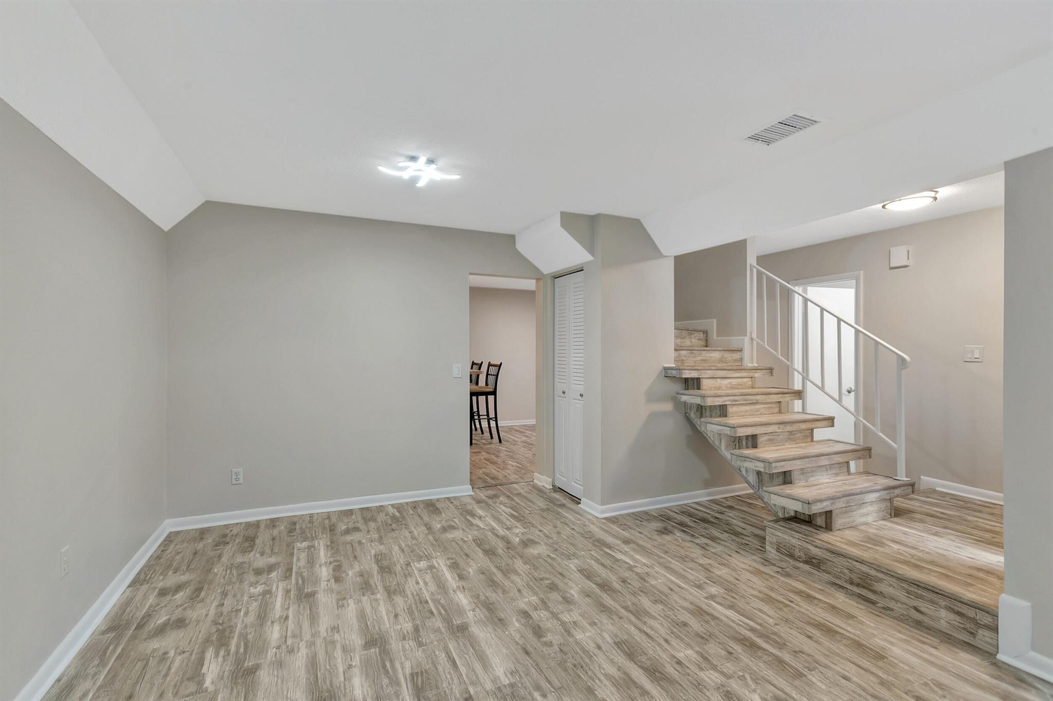 CEDAR GARDENS TOWNHOUSES - Residential