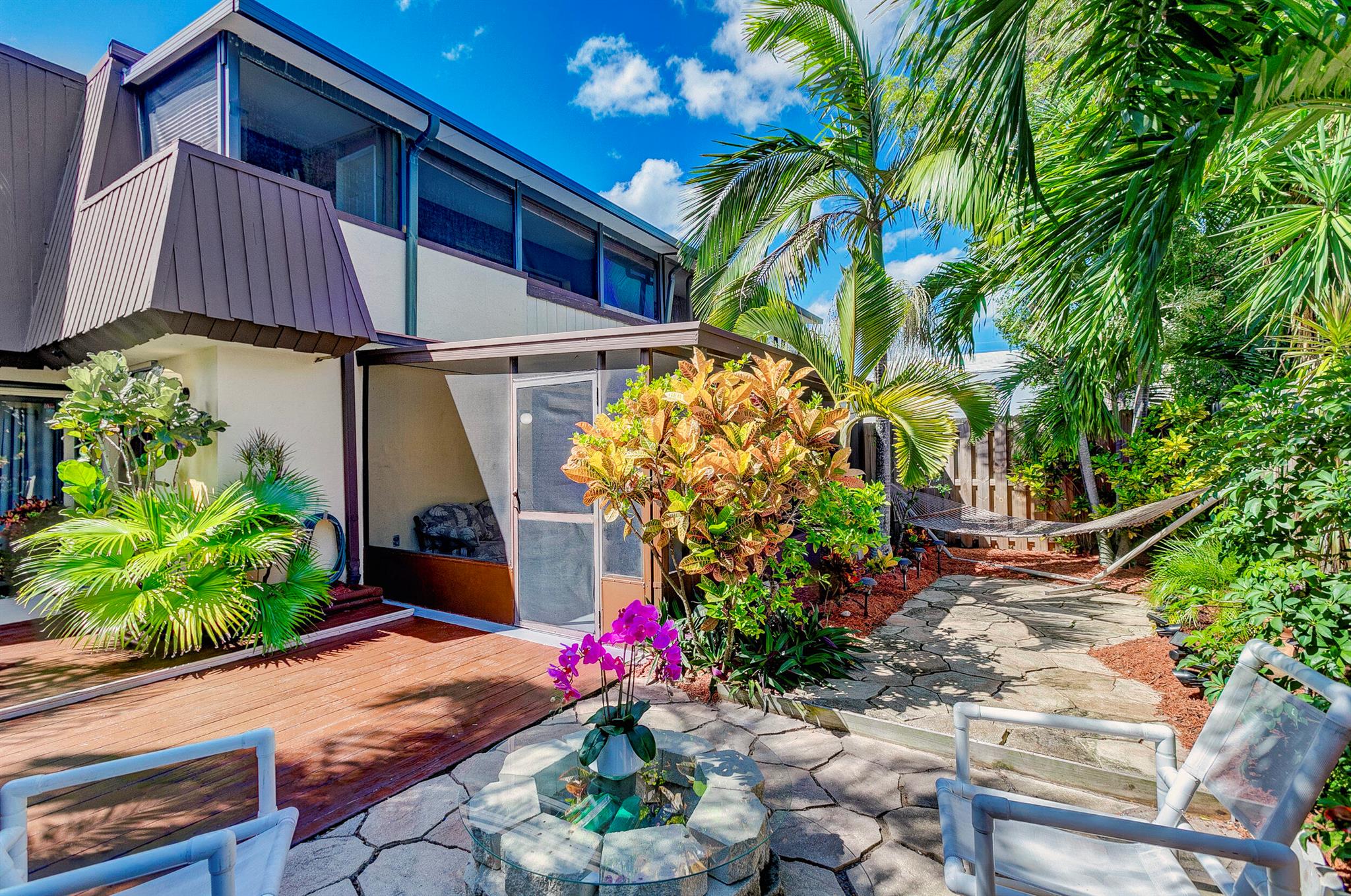 CEDAR GARDENS TOWNHOUSES - Residential