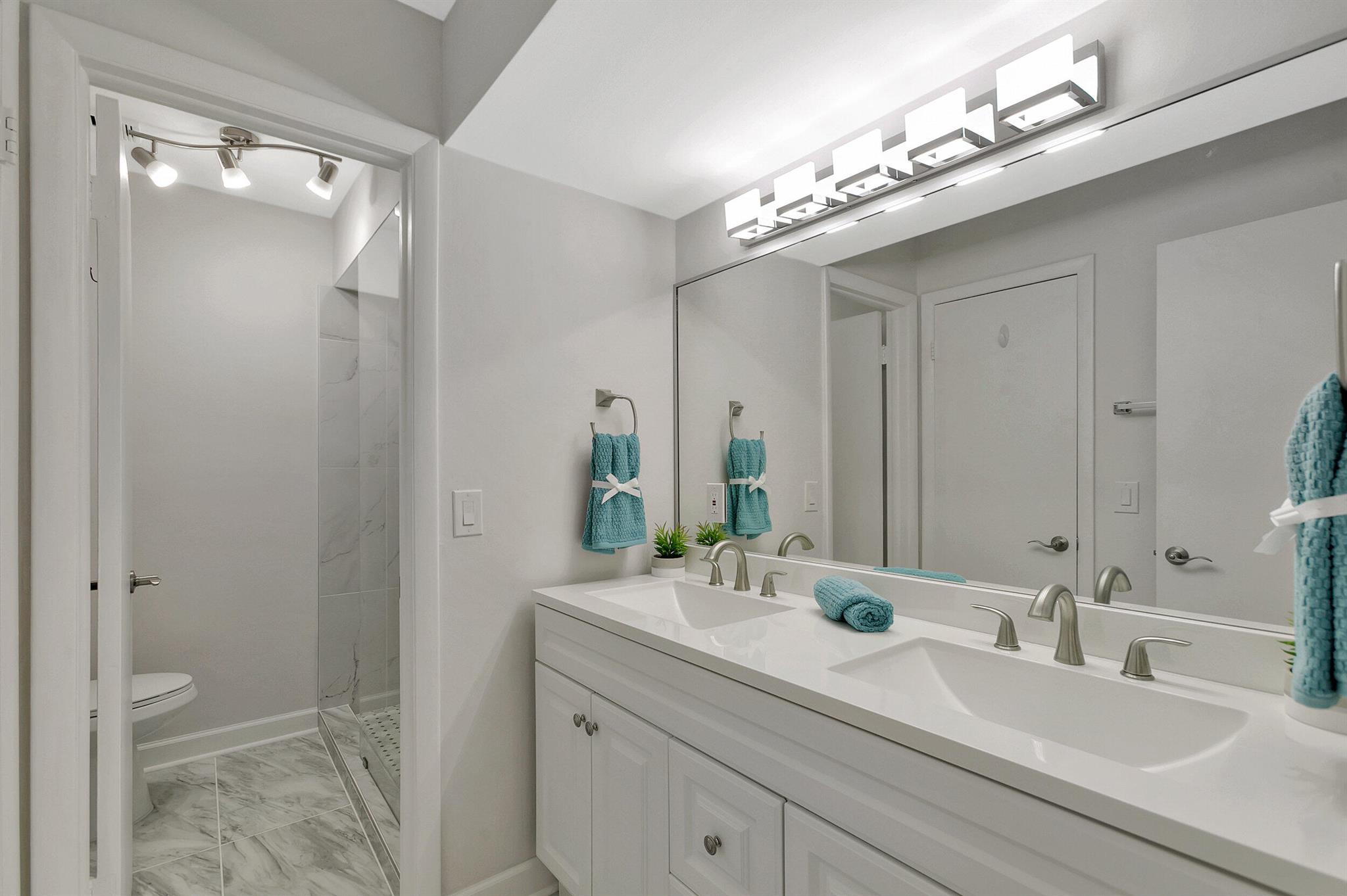 CEDAR GARDENS TOWNHOUSES - Residential