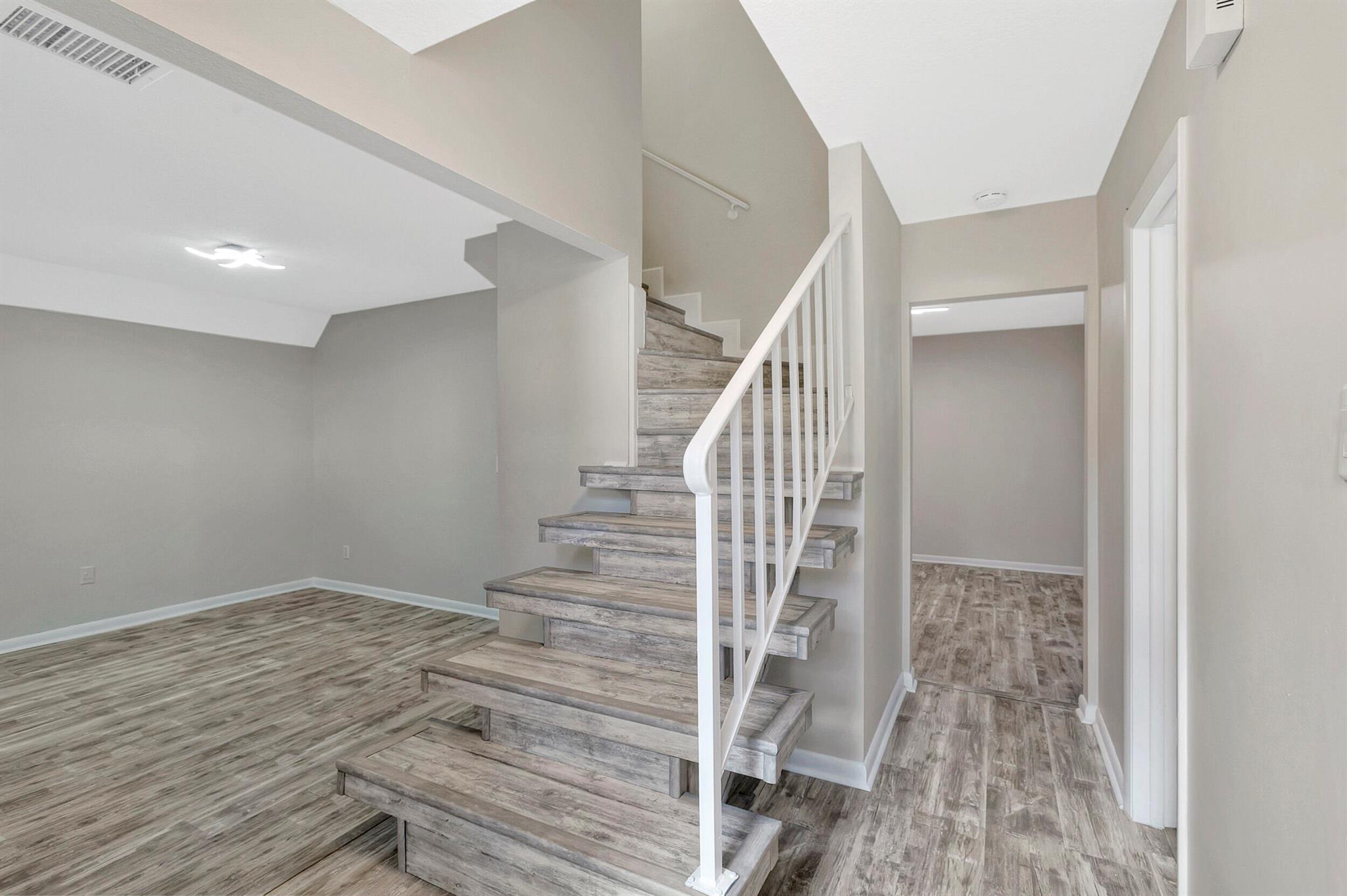 CEDAR GARDENS TOWNHOUSES - Residential