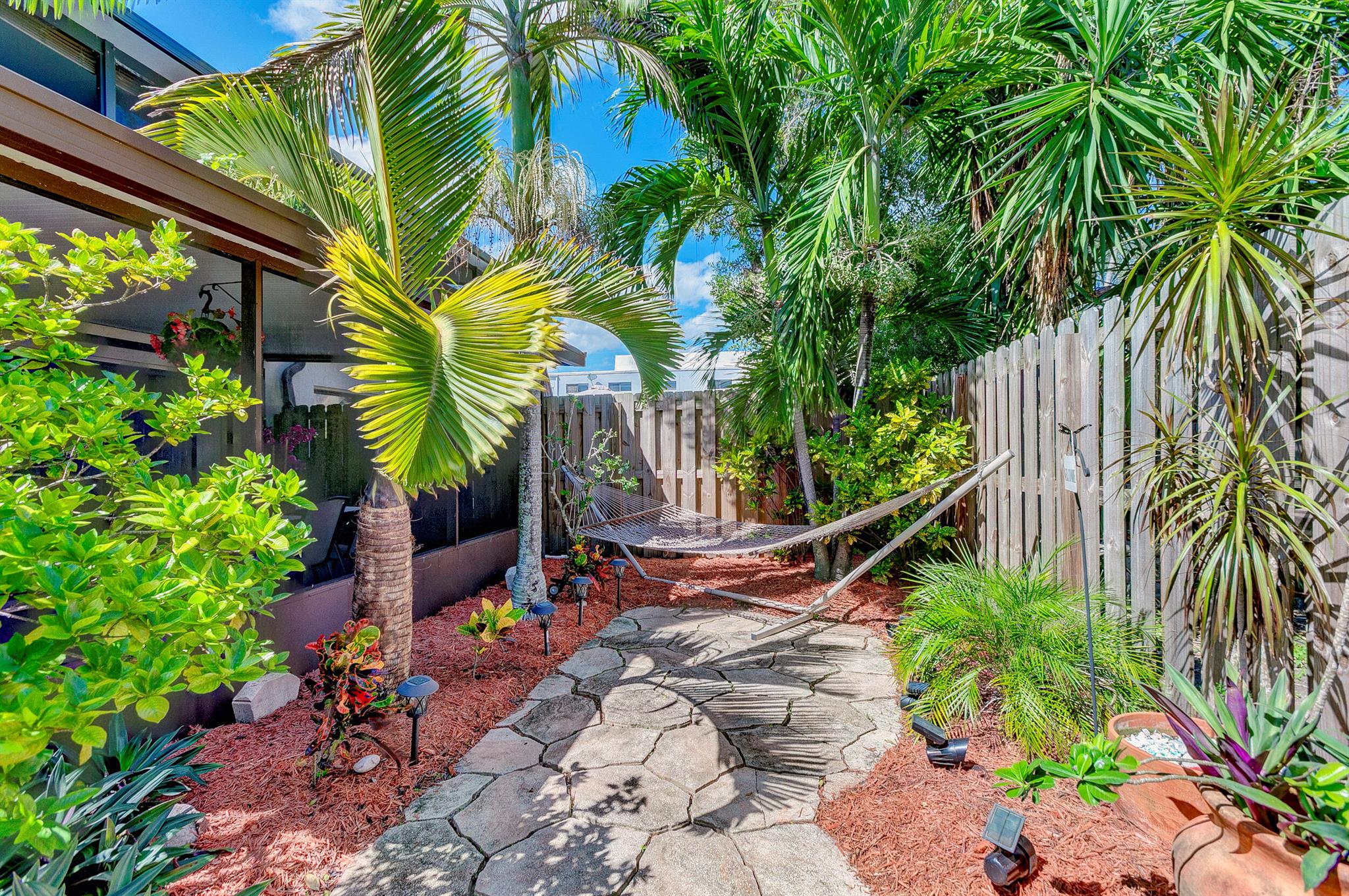 CEDAR GARDENS TOWNHOUSES - Residential