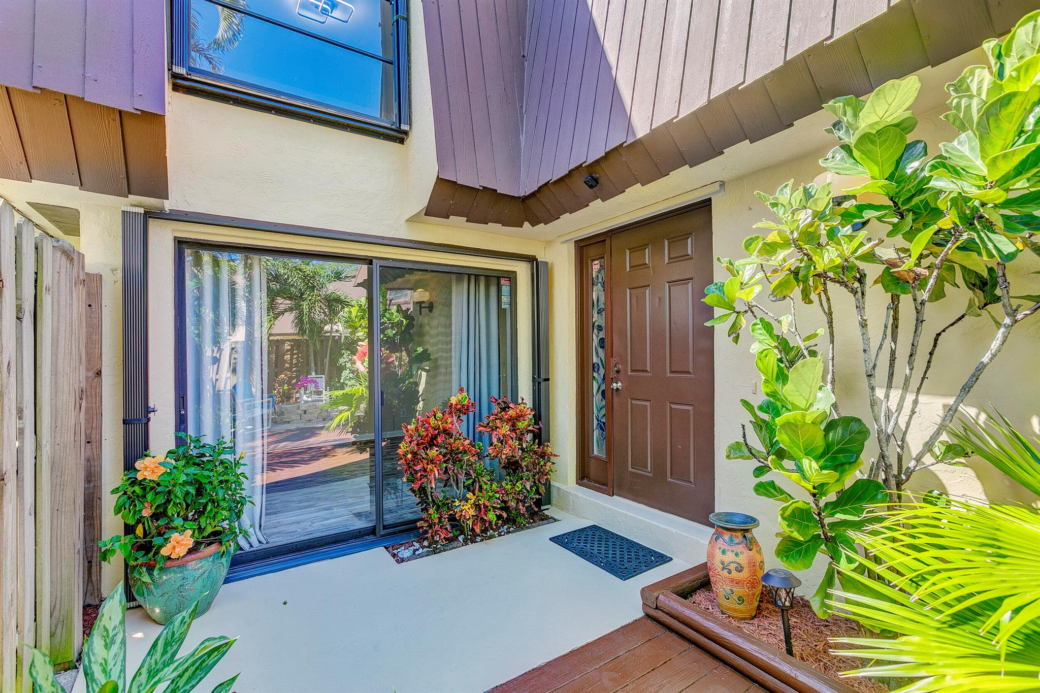 CEDAR GARDENS TOWNHOUSES - Residential