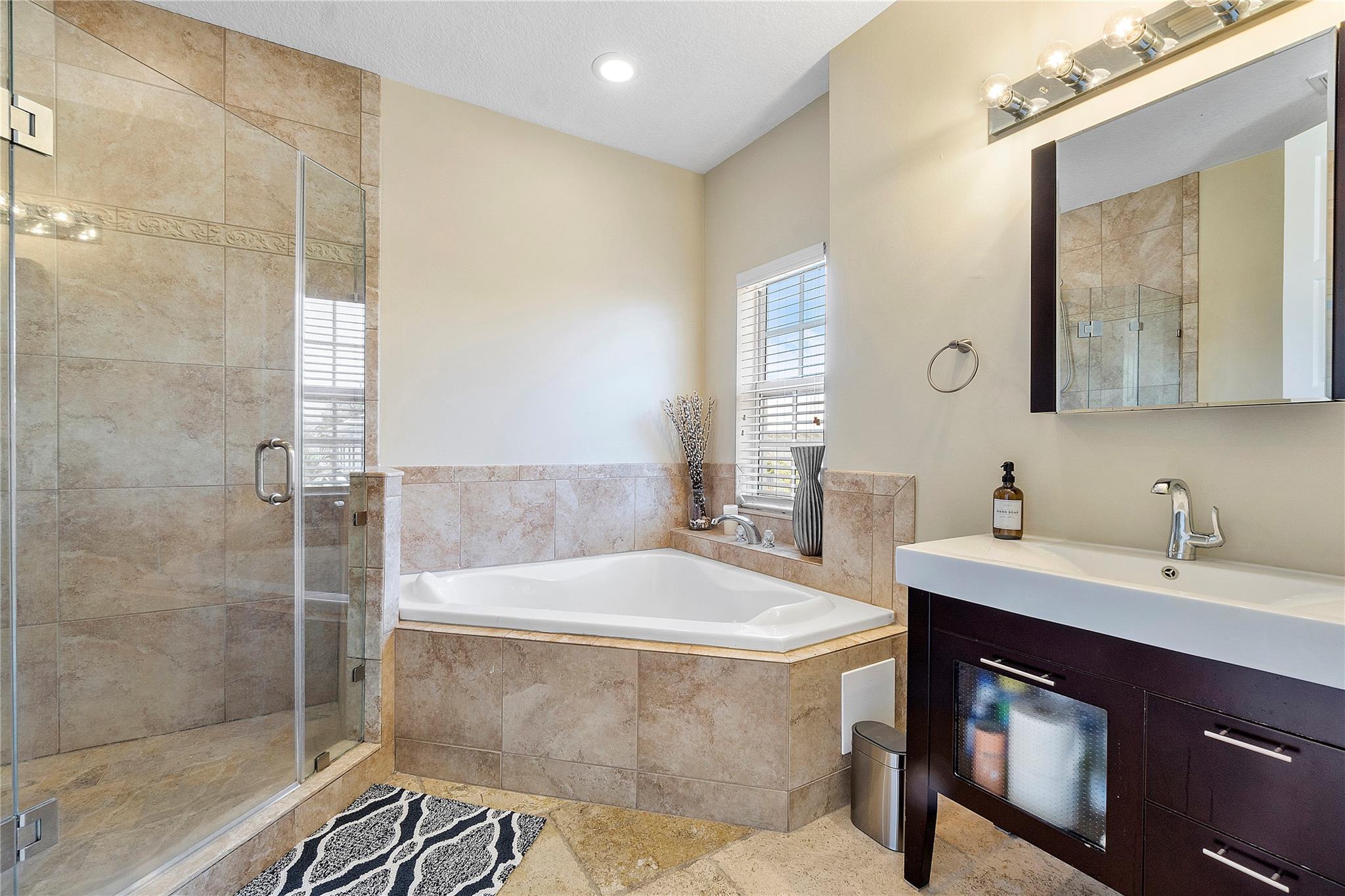 PARKTOWN OF WILTON MANORS - Residential