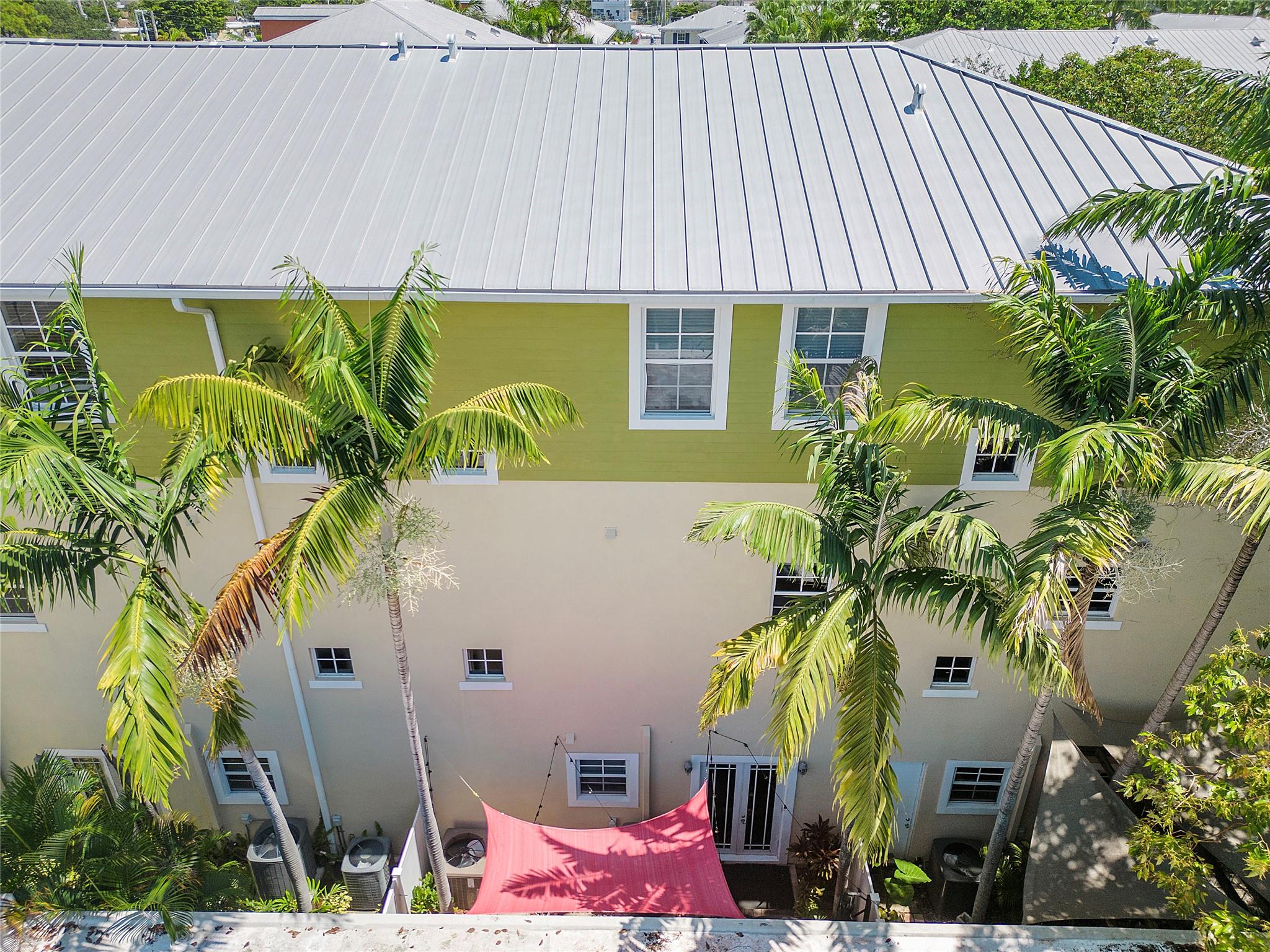 PARKTOWN OF WILTON MANORS - Residential