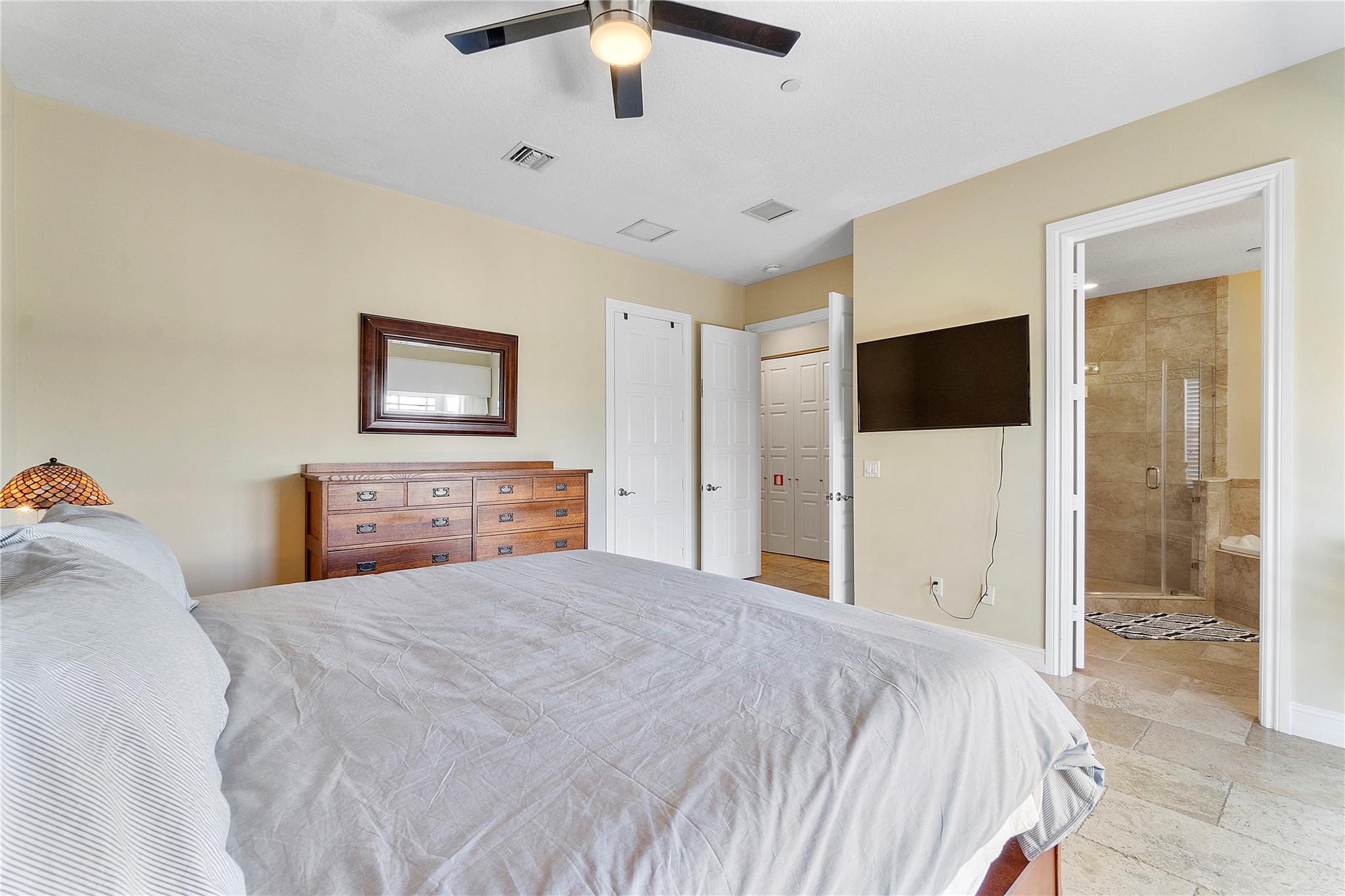 PARKTOWN OF WILTON MANORS - Residential