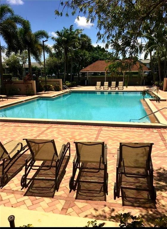 Waterside Luxury Townhous - Residential