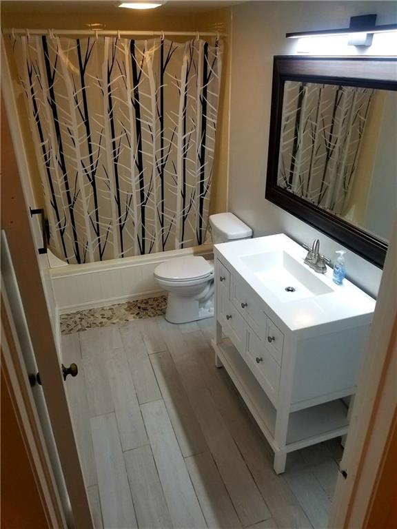 Waterside Luxury Townhous - Residential