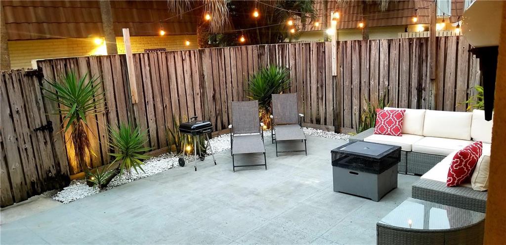 Waterside Luxury Townhous - Residential