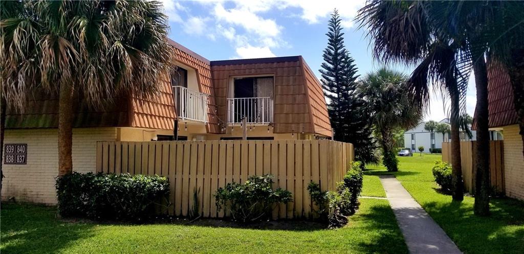 Waterside Luxury Townhous - Residential