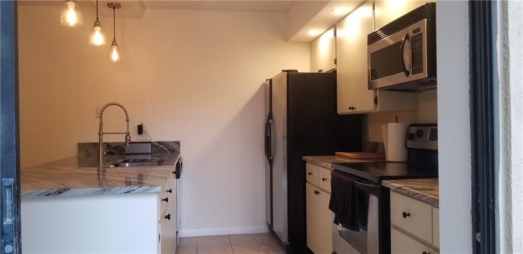 Waterside Luxury Townhous - Residential