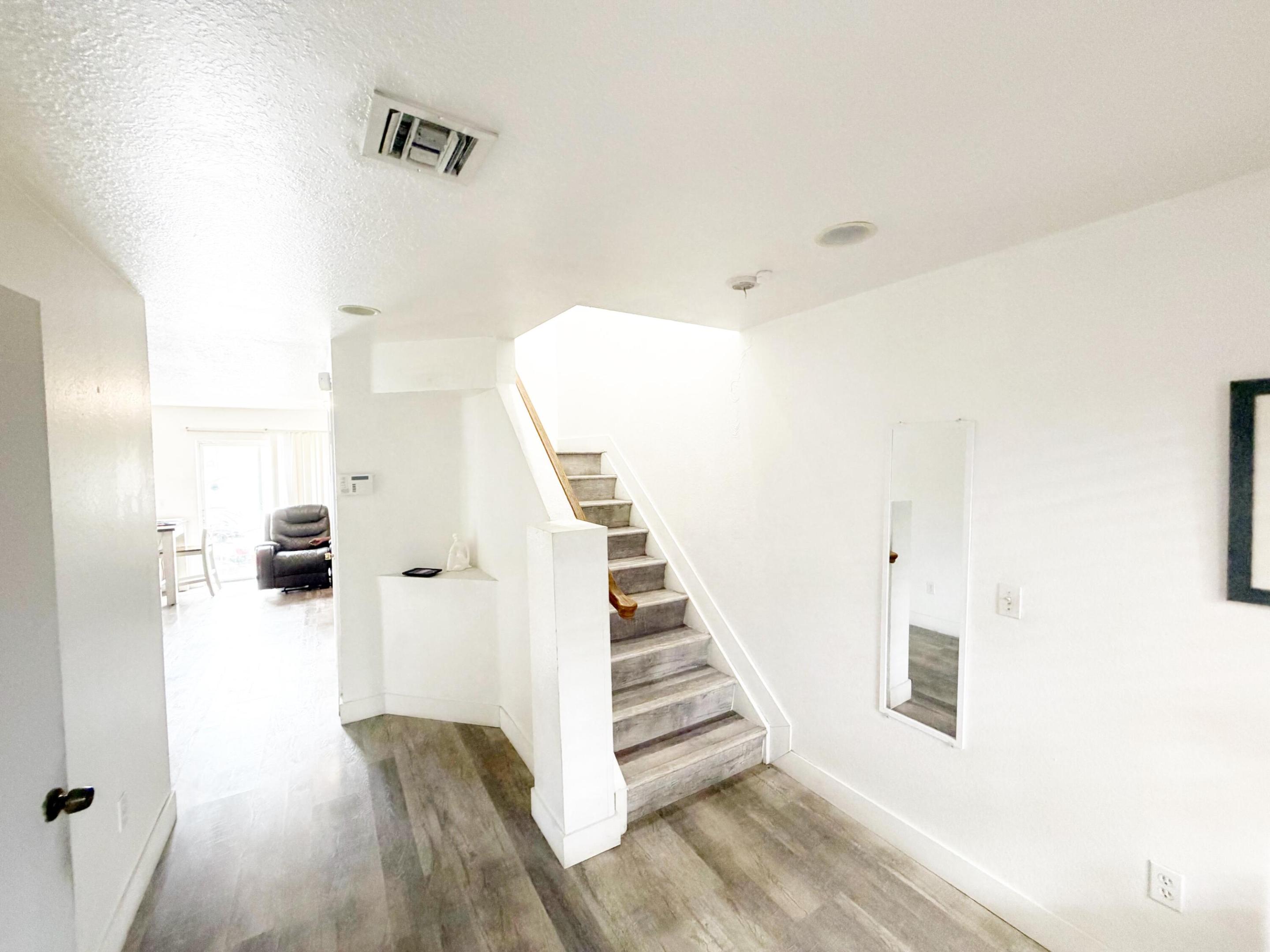 FORDS MANOR - Residential