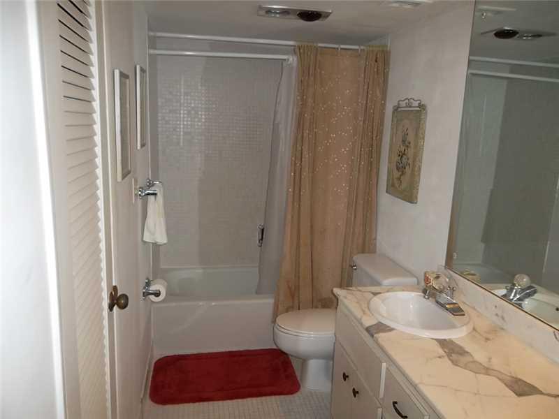 PARLIAMENT HOUSE CONDO - Residential Lease