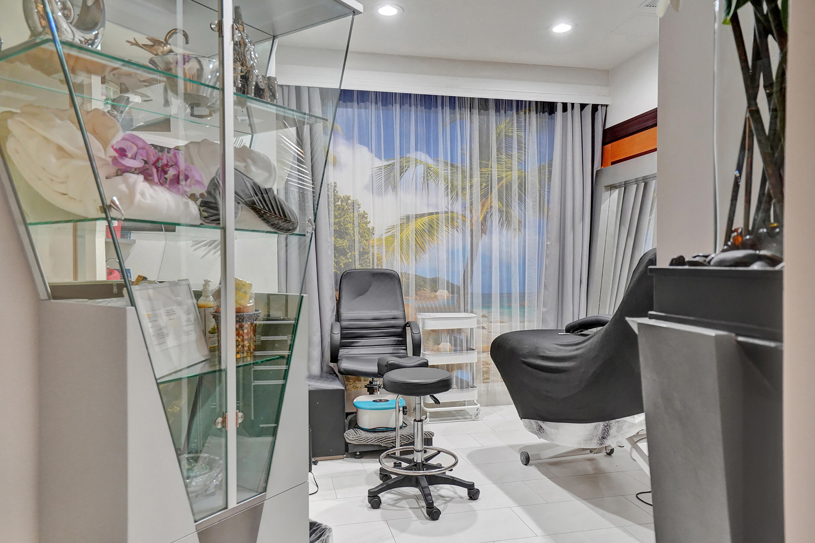 SYMPHONY NORTH CONDO - Residential Lease