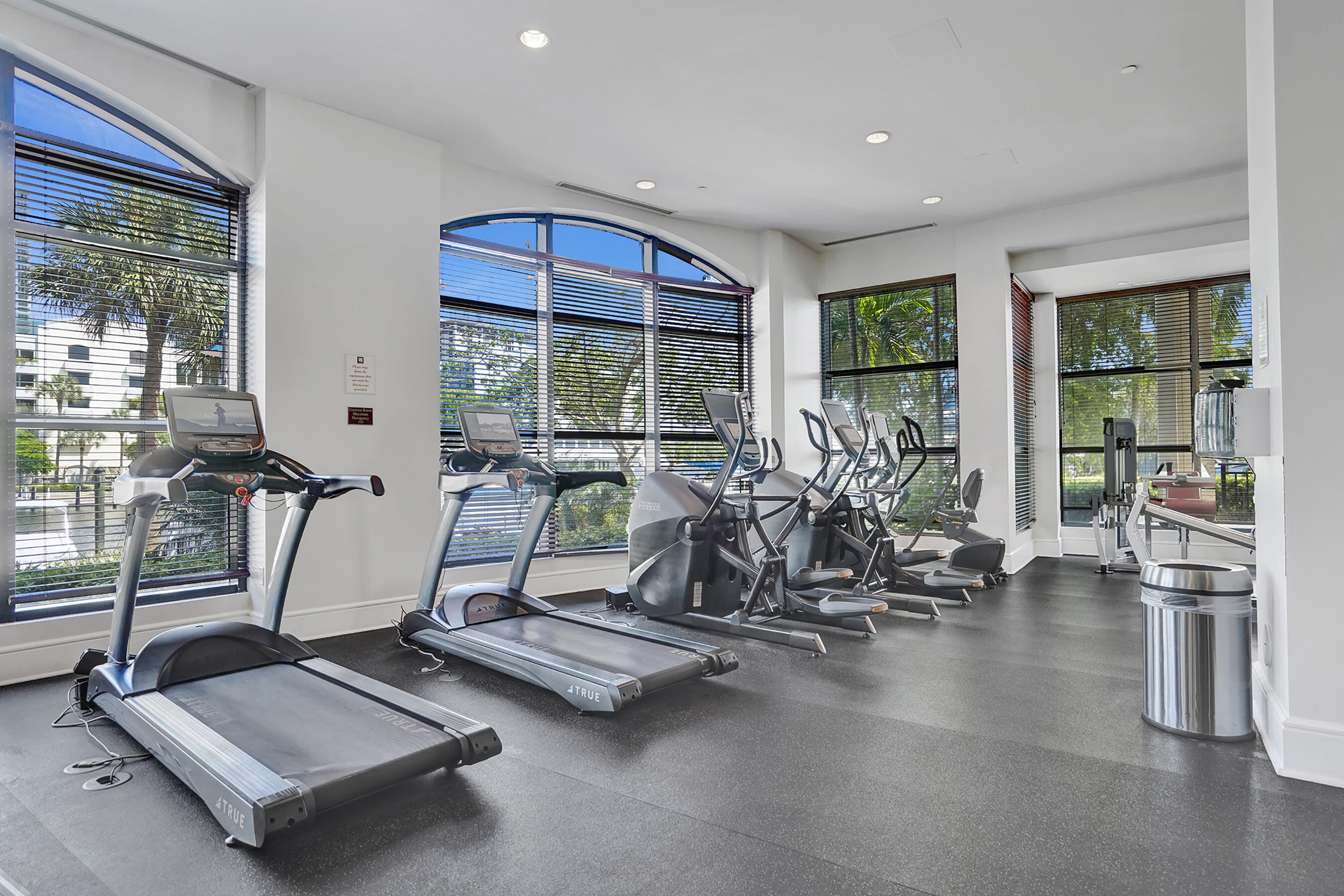 SYMPHONY NORTH CONDO - Residential Lease