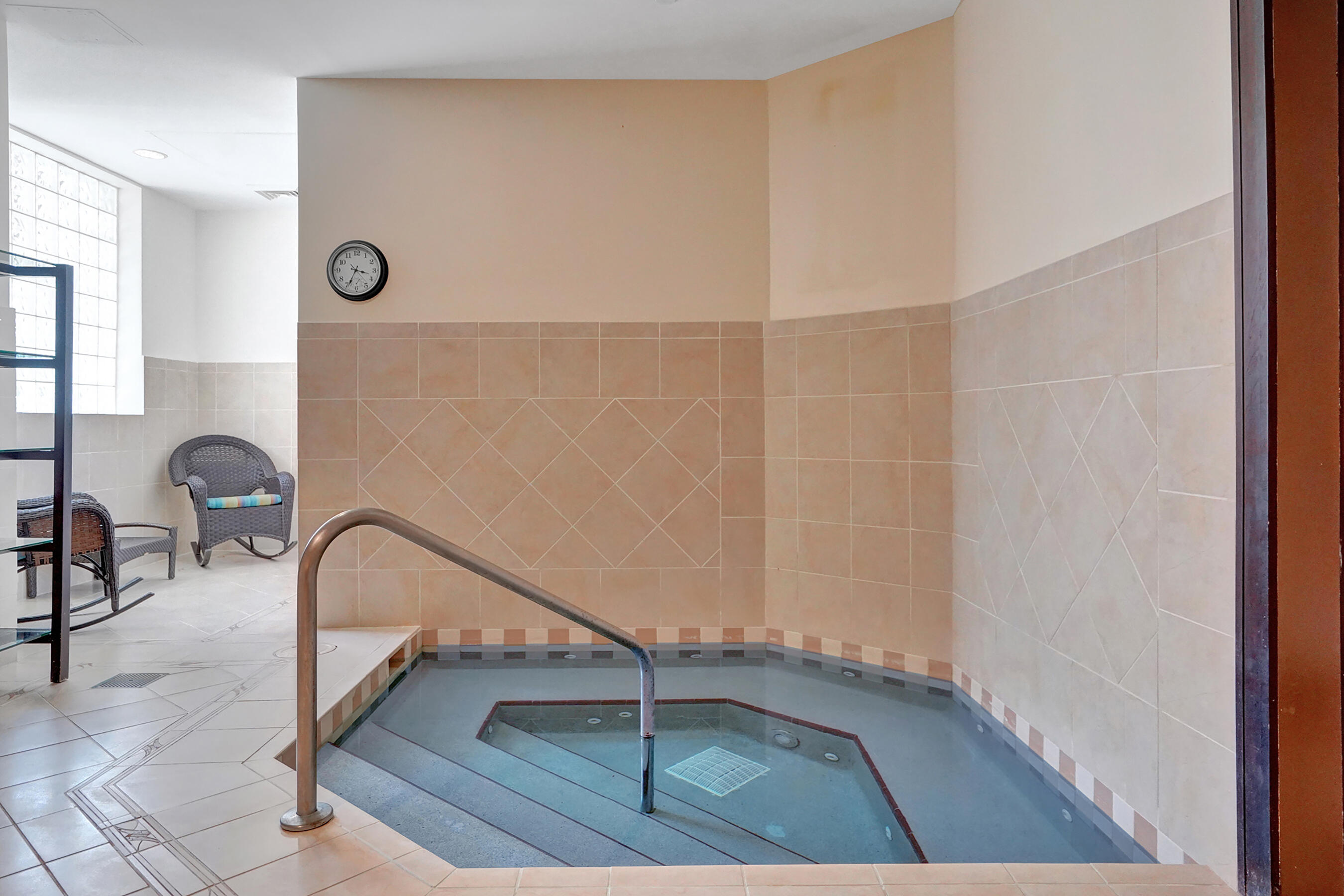 SYMPHONY NORTH CONDO - Residential Lease