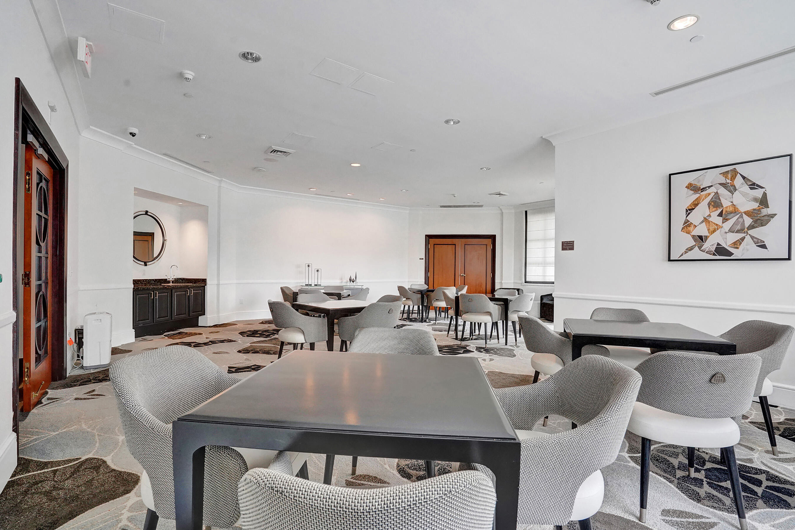 SYMPHONY NORTH CONDO - Residential Lease