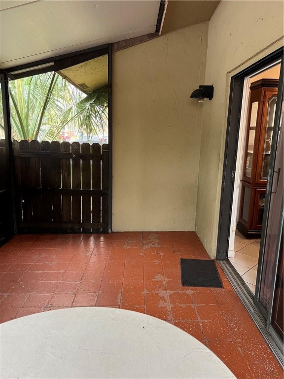 MISSIONWOOD - Residential