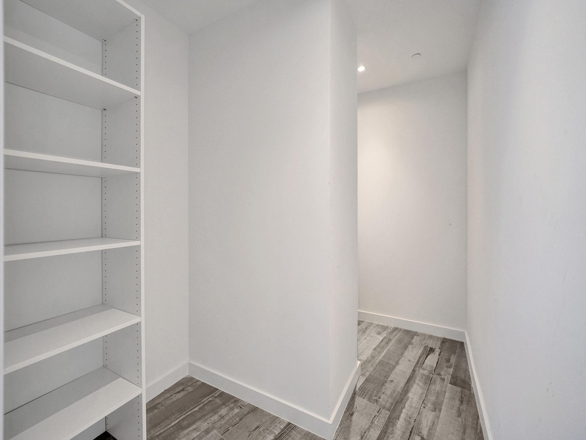 AUBERGE - Residential