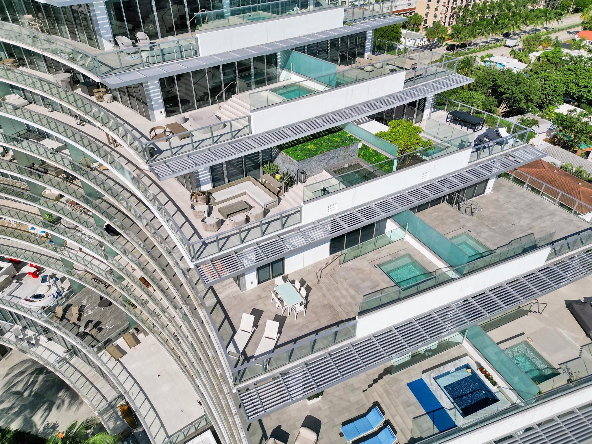 AUBERGE - Residential