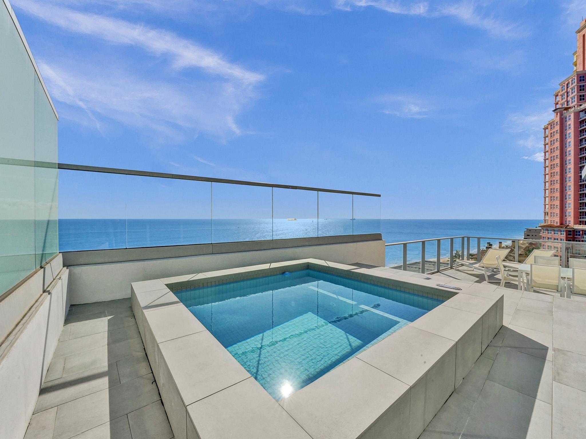 AUBERGE - Residential