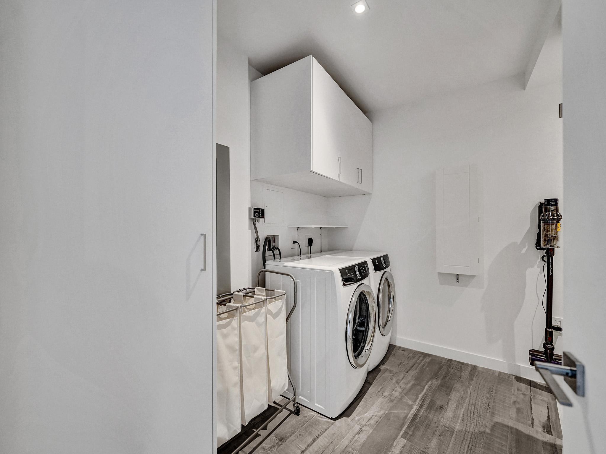 AUBERGE - Residential