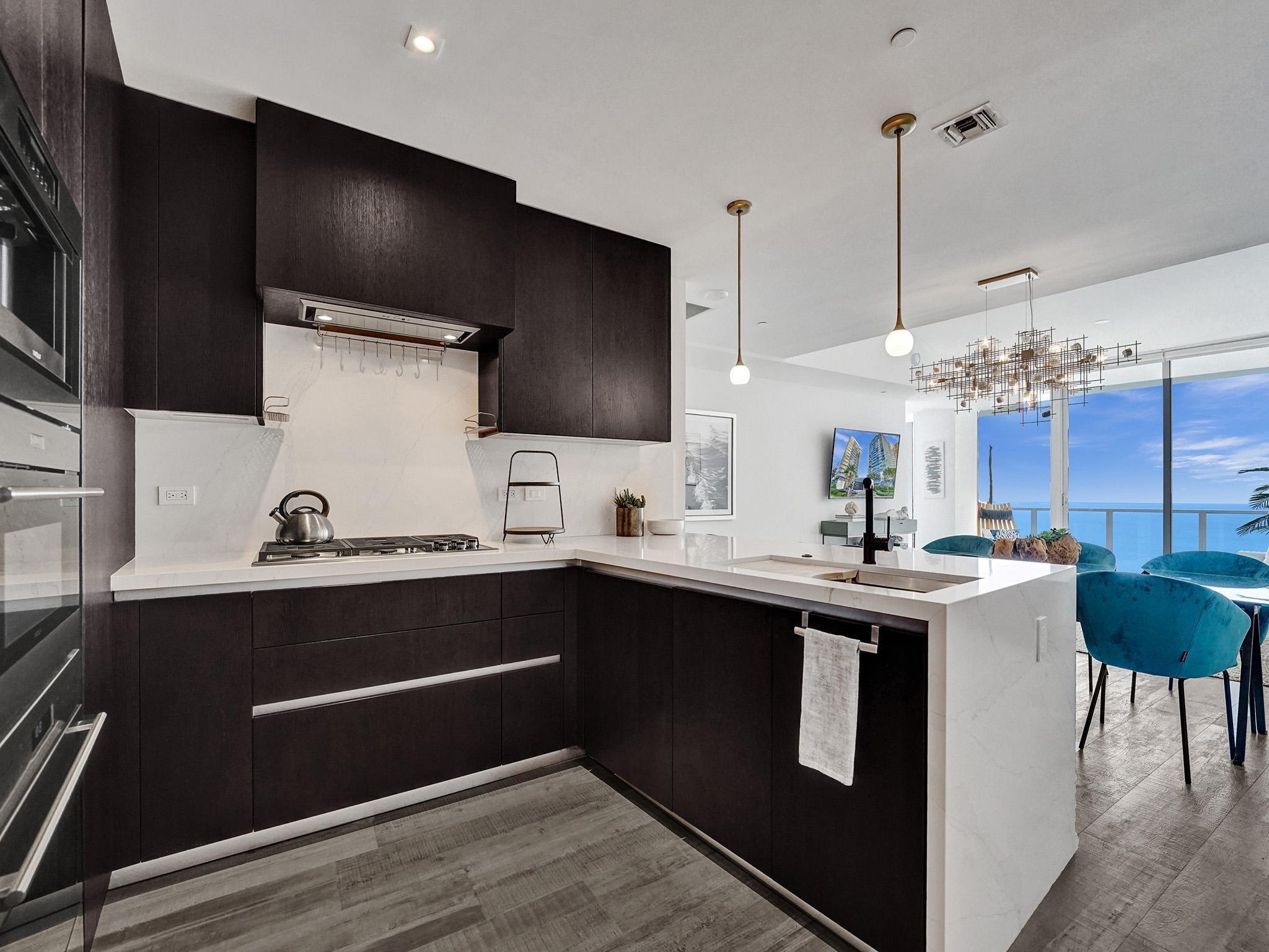 AUBERGE - Residential