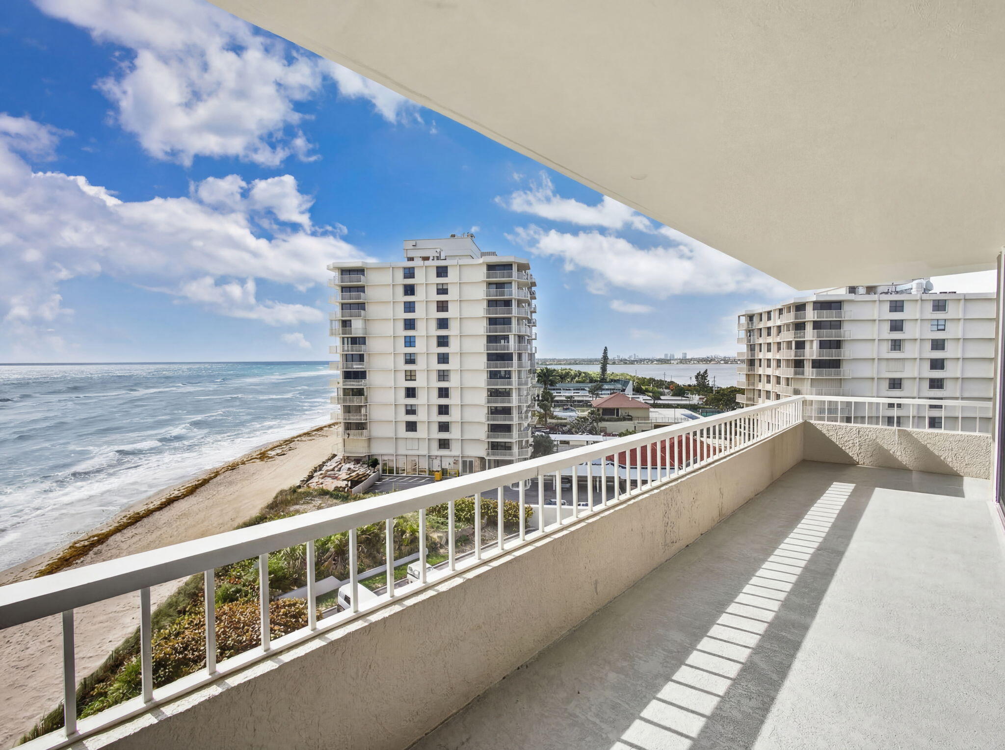 WATER GLADES CONDO - Residential