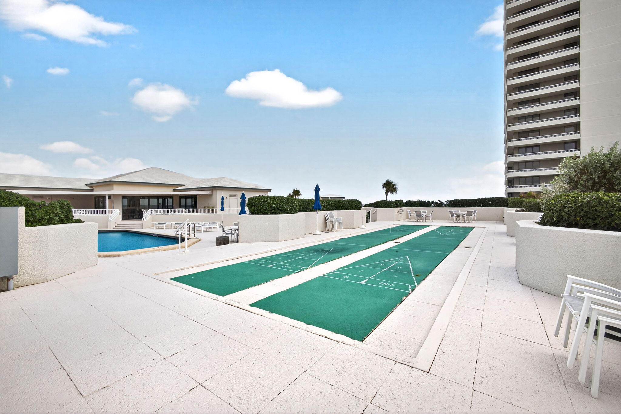 WATER GLADES CONDO - Residential